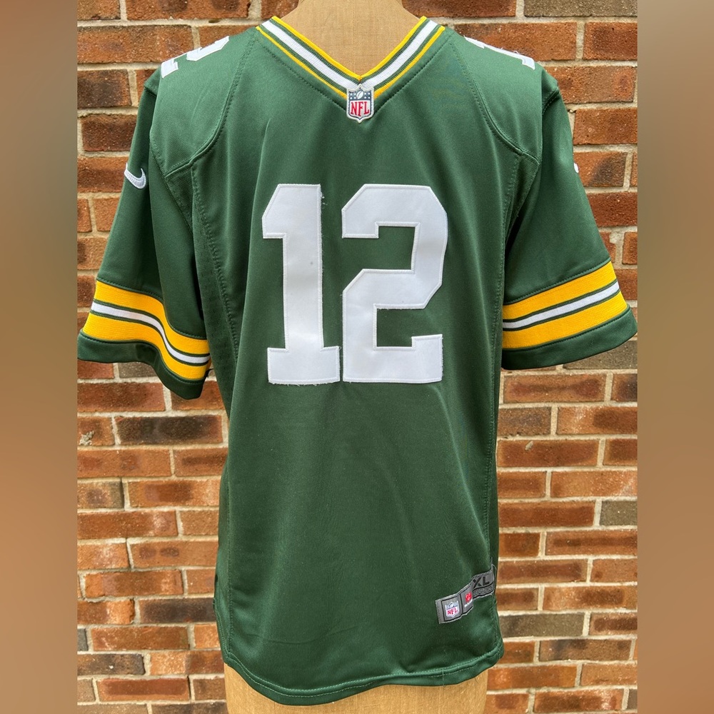 Aaron Rodger’s Nike Boys XL Packers Jersey